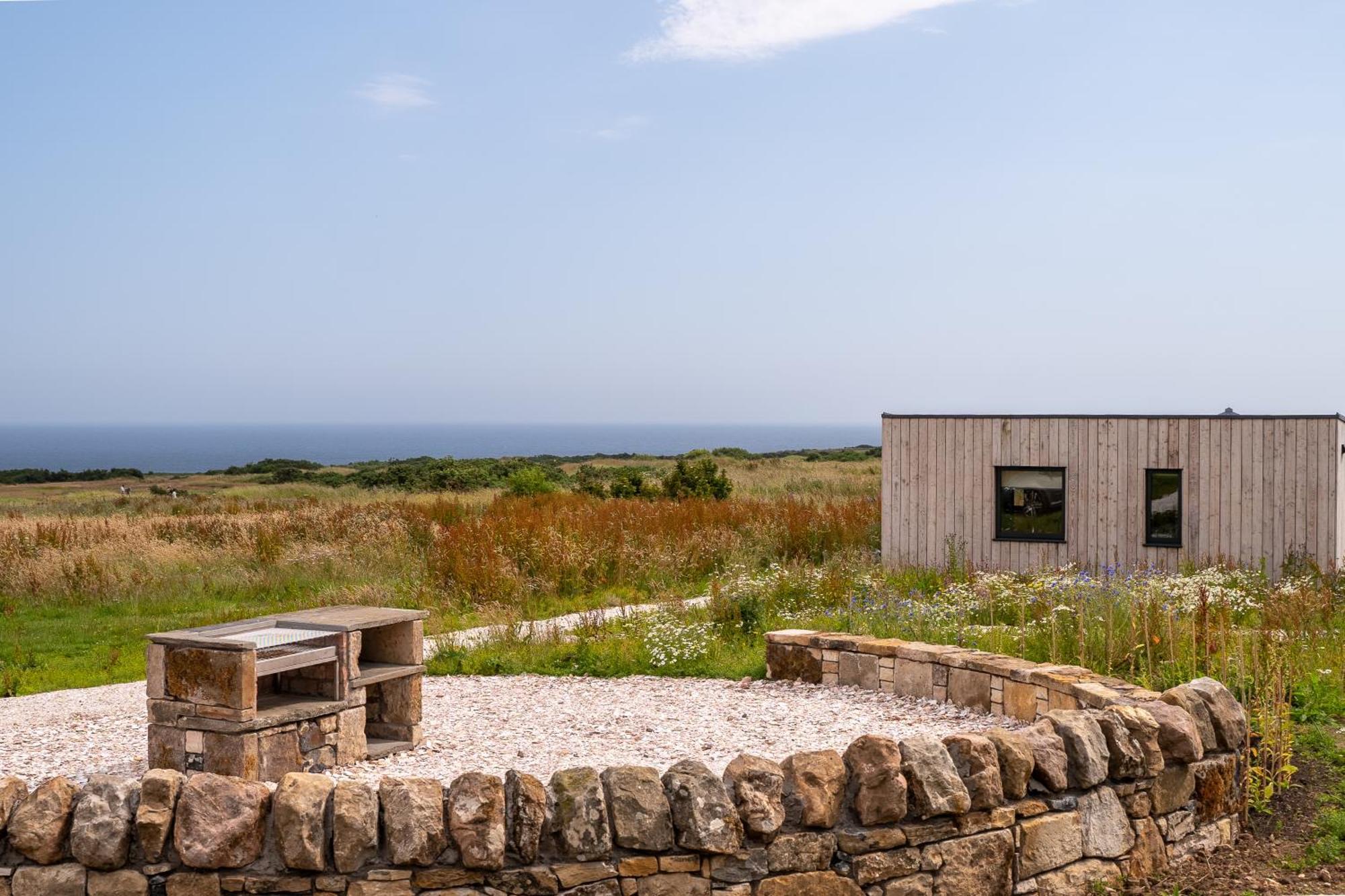 Rustic Cabins, Sea Views From Rewilded Farm With Highland Cows セント・アンドルーズ エクステリア 写真