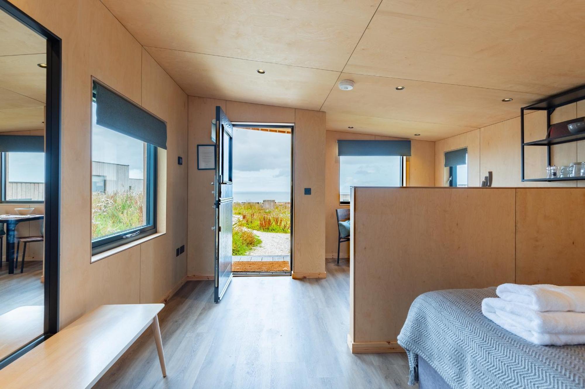 Rustic Cabins, Sea Views From Rewilded Farm With Highland Cows セント・アンドルーズ エクステリア 写真